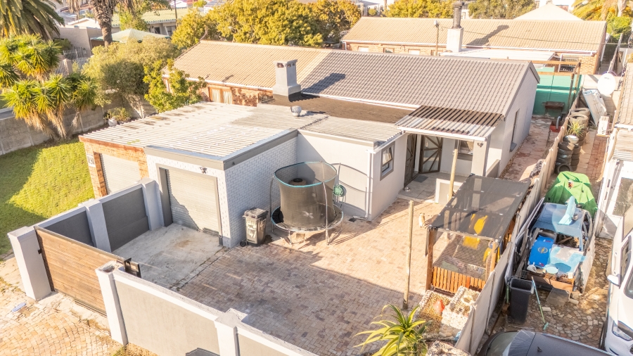 2 Bedroom Property for Sale in Zoo Park Western Cape